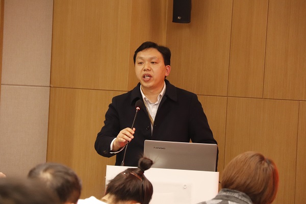 6、江南官方网站_江南jiangnan（中国）
总工程师苏群山主持会议 .JPG