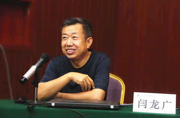 江南官方网站_江南jiangnan（中国）
副总经理闫龙广告诫新员工要时刻树立安全意识.jpg