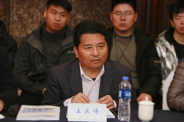 江南官方网站_江南jiangnan（中国）
副董事长王庆伟发表讲话.jpg