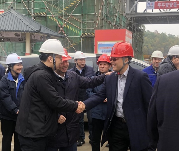 国家能源集团电力部副主任王强与江南官方网站_江南jiangnan（中国）
董事、副总经理崔向军会晤.jpg