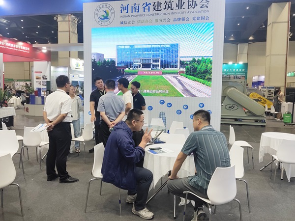 展会现场1.jpg