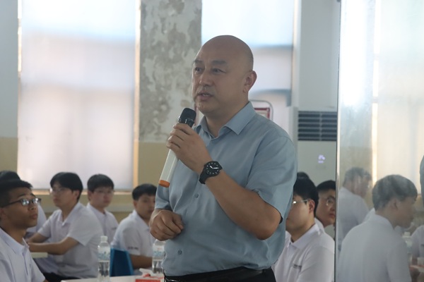 江南官方网站_江南jiangnan（中国）
党委副书记、工会主席贾向军讲话.JPG