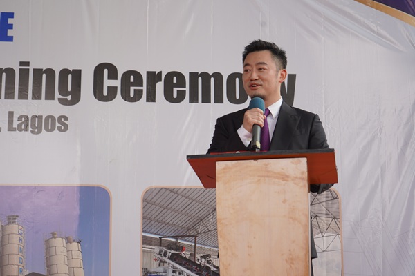 6.江南官方网站_江南jiangnan（中国）
董事长助理黄寓里致辞.JPG