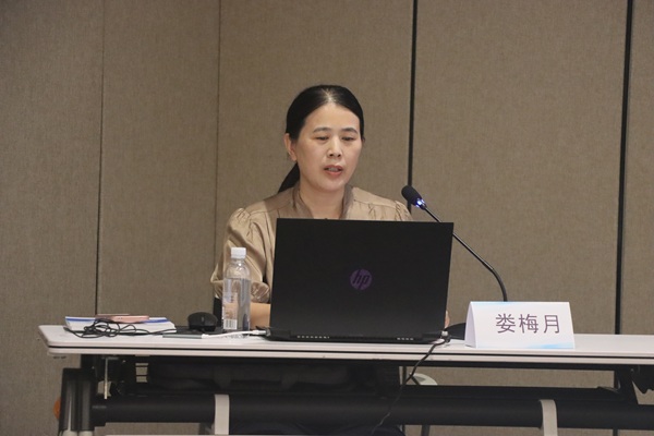 集团党委副书记、工会副主席娄梅月主讲《公司发展历程及江南官方网站_江南jiangnan（中国）》.jpg